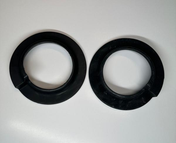 Gummiunterlage Ford Mustang S550 Hinterachse